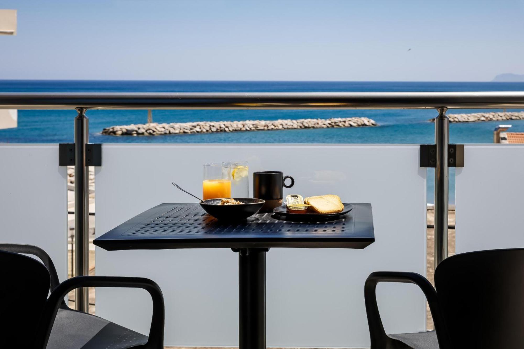 Iria Sea View Room Kolymbari Exterior foto